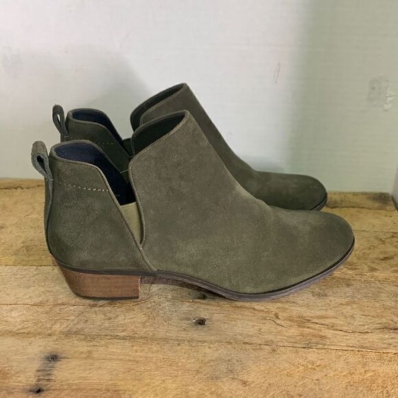 BP. Green leather suede  ankle booties. Slip on round‎ toe Chelsea boots - Picture 4 of 8